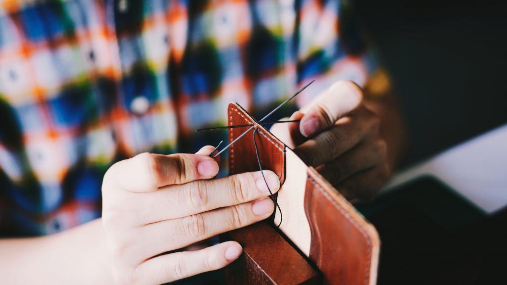 Recycler le cuir de manière durable, c'est possible