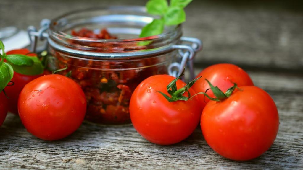 Des déchets de tomates pour faire des cosmétiques